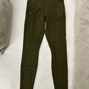 Olive Lululemon running leggings